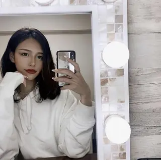 ロング ヘアアレンジ ネイル マツエク・マツパ メンズ カラー パーマ キッズ アイブロウ ライトビューティー 銀座店のエステ・リラクイメージ