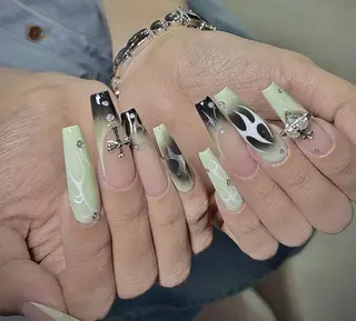 ネイル Miya🎀 nailのネイルデザイン