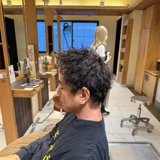 ショート カラー パーマ ヘアアレンジ メンズ シャドウパーマ 石見のヘアスタイル