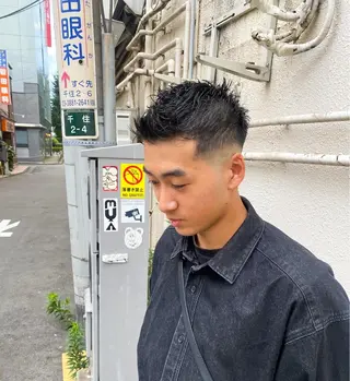 ショート カラー パーマ ヘアアレンジ メンズ The faderz barbershop所属・フェードモデル限定 🔥高円寺Maiのヘアスタイル