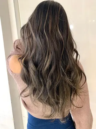 ロング カラー パーマ ヘアアレンジ 【公式】amble luxe池袋東口🩷のヘアスタイル