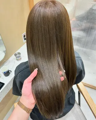 セミロング カラー ヘアアレンジ 🥀暖色韓国ヘア💕 保科侑花のヘアスタイル