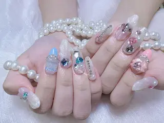 ネイル VIVIAN リサのネイルデザイン