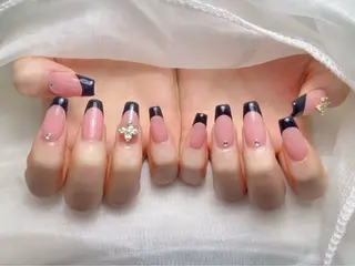 ネイル lucky nail 歌舞伎町のネイルデザイン