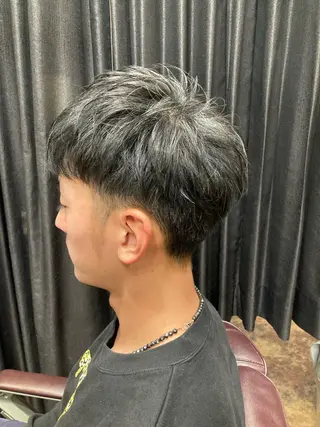 ショート メンズ 八木 凜のヘアスタイル