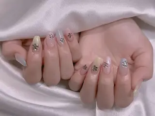 ネイル M2ネイルサロン【長さ出し&フィルイン導入店】所属・長さ出し専門店 RIRIのネイルデザイン