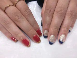 ネイル R'well所属・はばすみれ🎀ﾈｲﾙ 光ﾌｪｲｼｬﾙ ﾍｱのネイルデザイン