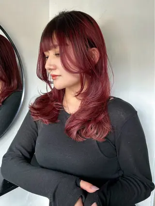 ロング カラー DOULAQ所属・AKO .のヘアスタイル