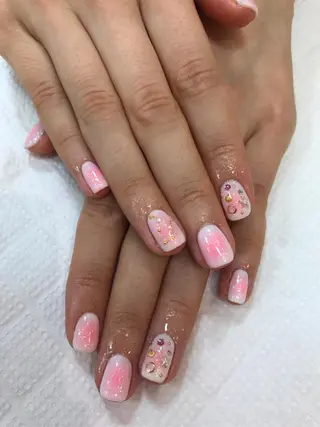 ネイル a yakaのネイルデザイン