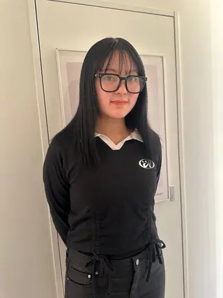 ミディアム カラー 磯　亜由香🌼 ブリーチ/ボブカットのヘアスタイル