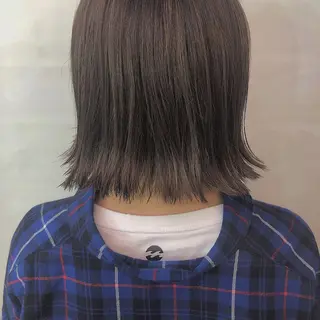 ショート カラー 齋藤 咲のヘアスタイル