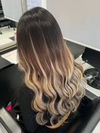 ロング YUDU🍊 germe/ジェルムのヘアスタイル