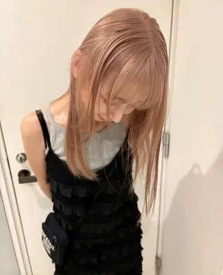 ミディアム LINDOTOKYO 梅田店のヘアスタイル