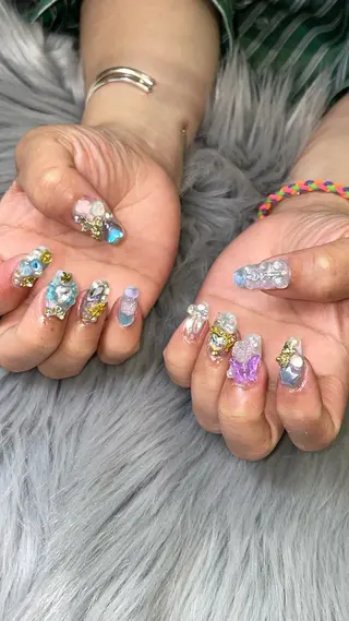 ネイル RICO NAIL所属・RICO Nail パーツつけ放題🌈のネイルデザイン