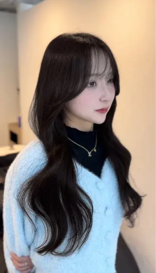 ロング 韓国ヘア🩶侑矢 艶髪透明感/福岡のヘアスタイル