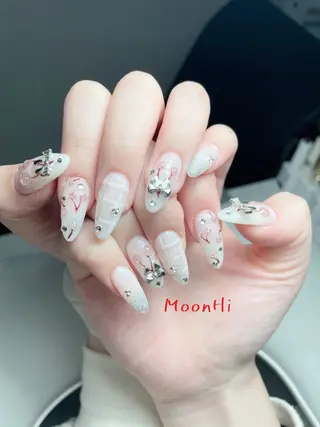 ネイル MoonHi Nail Salon所属・MoonHi Nail 朝霞台のネイルデザイン