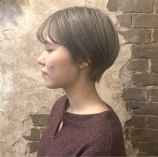 ショート カラー ブリーチ、パーマ 西部笑のヘアスタイル