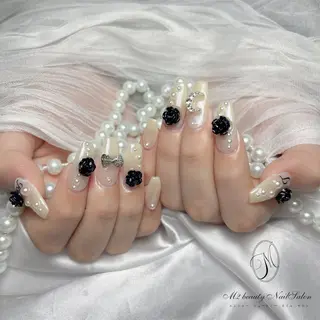 ネイル M2 BEAUTY Rionのネイルデザイン