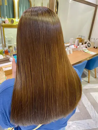 ミディアム カラー 顔周り/ブリーチなし /縮毛矯正🫧伊勢のヘアスタイル