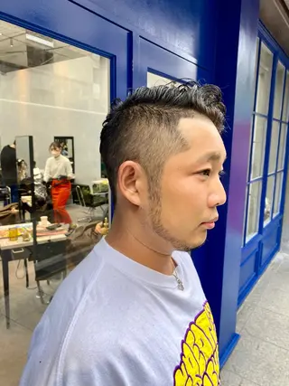 メンズ ✨デザインカラー✨ ✂️kouki✂️のヘアスタイル