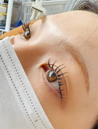 マツエク・マツパ inni hair design works所属・Nomura Syukaのマツエク・マツパデザイン