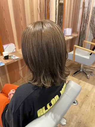 ミディアム 大嶋 宏隆のヘアスタイル