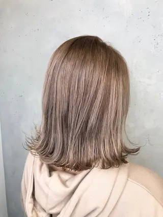 ミディアム カラー ヘアアレンジ ｲﾝﾅｰｶﾗｰ屋さん 🫧伊藤拓実のヘアスタイル