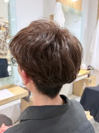 カラー 原 朱音のヘアスタイル
