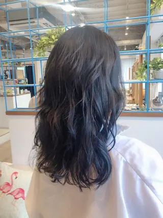 ミディアム カラー Ate by little所属・青木 梢のヘアスタイル