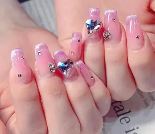 ネイル D-BEAUTY Nailsalonのネイルデザイン