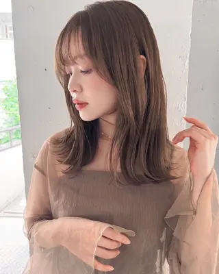 セミロング SALOWIN表参道ANNEX店所属・表参道🪞垢抜けヘア 🤍mizukiのヘアスタイル