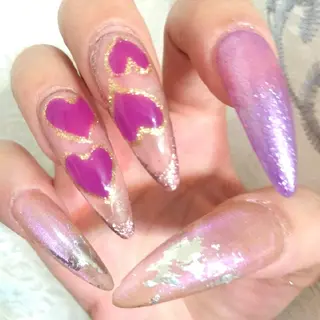 ネイル エステとネイル ローズコンフォートのネイルデザイン