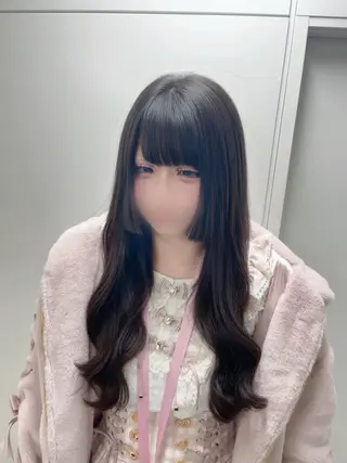 ロング uiki シールエクステのヘアスタイル