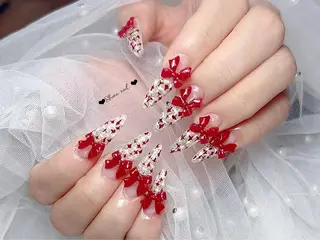 ネイル 〜Shine Nail〜【サイナネイル】パラジェル／ 長さだし／持ち込み／ワンホン／フィルイン所属・shine 🎀 長さだし&デザインのネイルデザイン