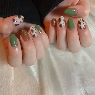 ネイル repos~ルポ~所属・里見 麗のネイルデザイン