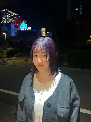 ミディアム 室屋 鈴音のヘアスタイル