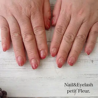 ネイル Petit Fleur所属・青柳 亜梨奈のマツエク・マツパデザイン