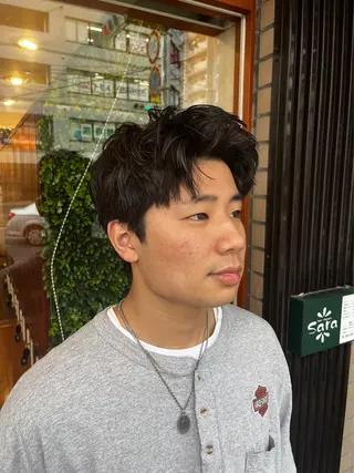 パーマ メンズ ルキ🌈ブリーチカラ ー&メンズパーマ🦄のヘアスタイル