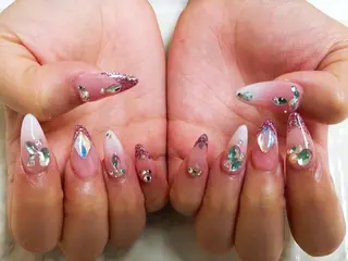 ネイル 河野ちえ (雑誌掲載サロン)のネイルデザイン