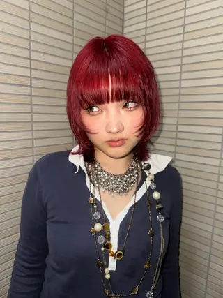 ミディアム カラー ハイトーン🫀 デザイン🪐yumeのヘアスタイル