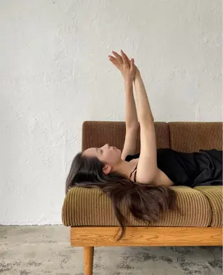 ロング カラー 佐藤 永夏のヘアスタイル