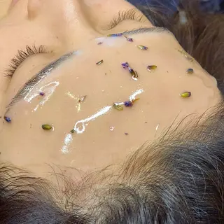 U_la所属・U_la [ウーラ] 片岡の眉毛・アイブロウイメージ