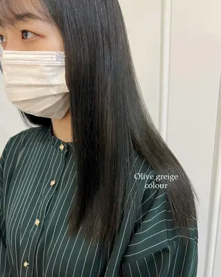 セミロング natsu/梅田 /透明感/艶髪のヘアスタイル