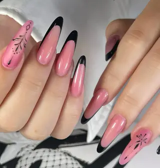 ネイル Hana✴︎ Labon Artのネイルデザイン