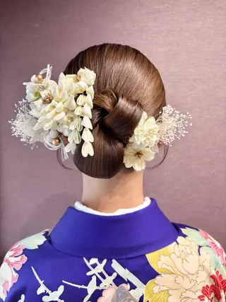 ミディアム カラー ヘアアレンジ ハイトーンカラー 🦋yuri🦋のヘアスタイル