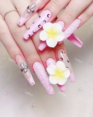 ネイル ネイルサロン lotusのネイルデザイン