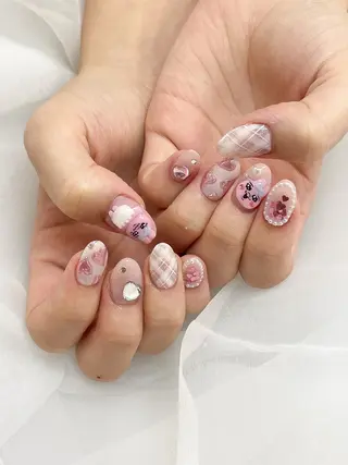 ネイル 五十嵐 美智のネイルデザイン