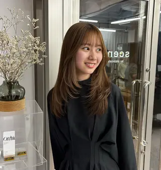 ロング カラー 前田 真保のヘアスタイル