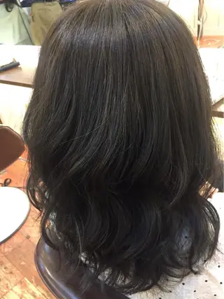 ミディアム レイヤー/ハイトーン 🧸SENAのヘアスタイル