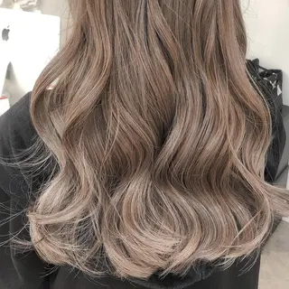 ロング Rina  のヘアスタイル